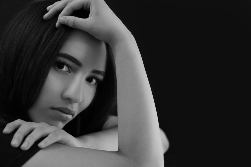 モデル　ポーズ