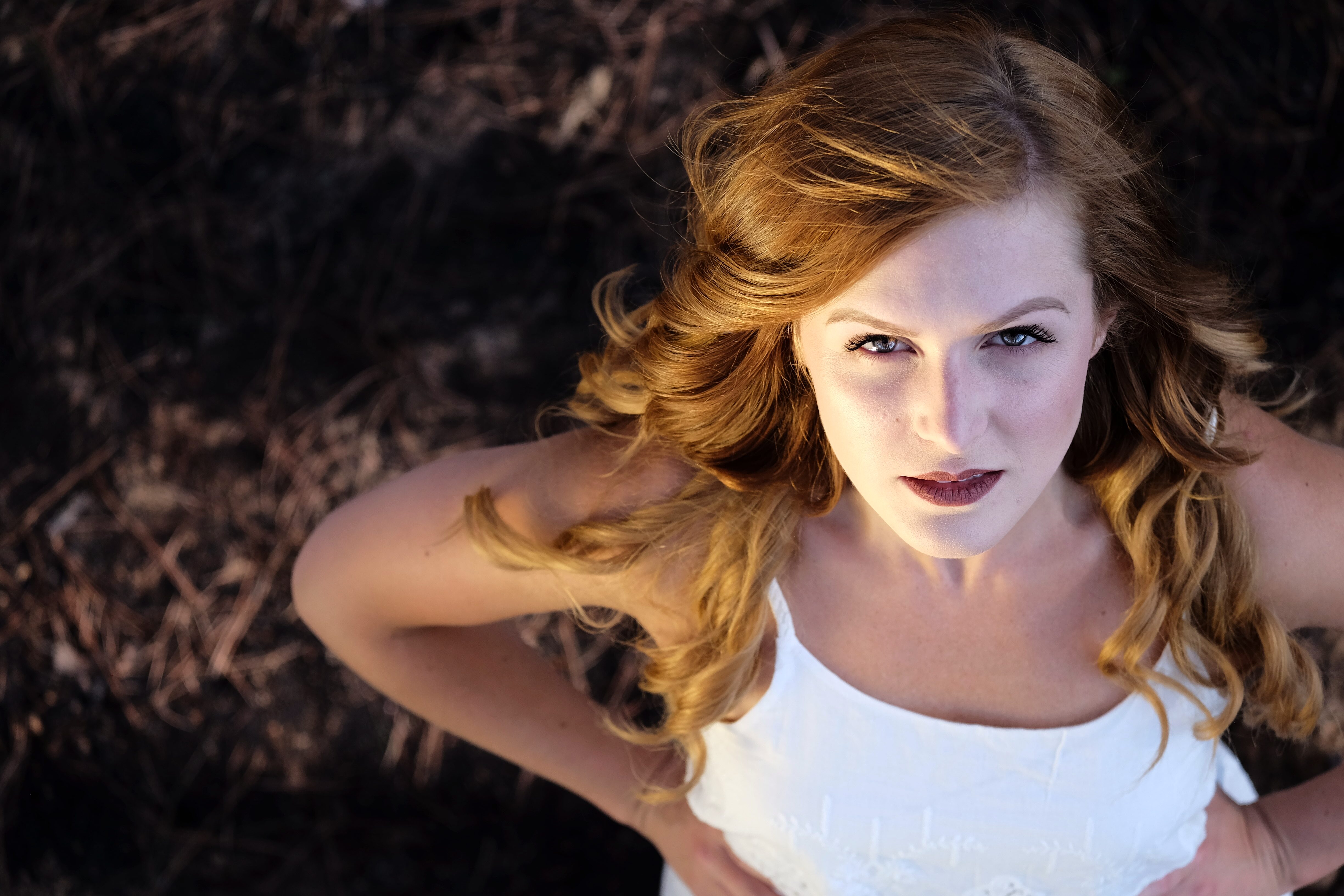 女性 モデル 美しい